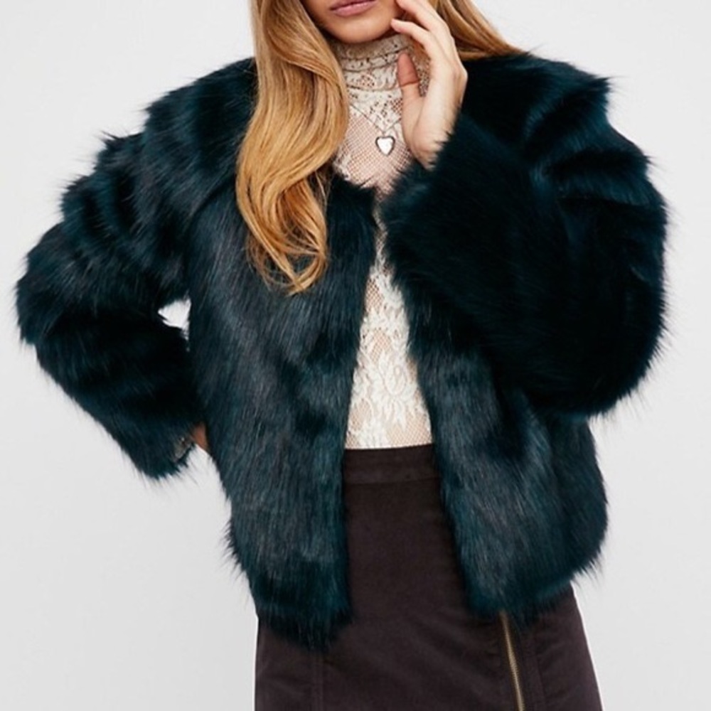 FREE PEOPLE DARK GREEN FAUX FUR JACKET | L